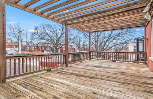 7BR Luxury Living 1st Floor Primary ABODEbucks - Foto 42