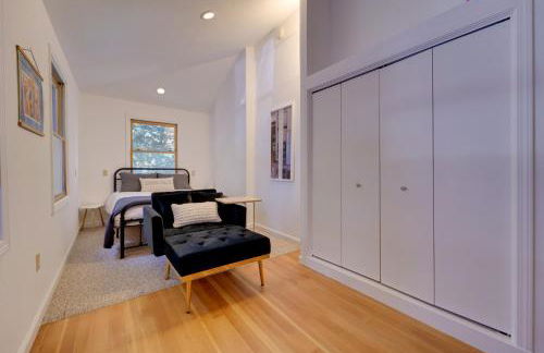 Near Dtwn and Pioneer Park Home with Furnished Patio - Foto 21