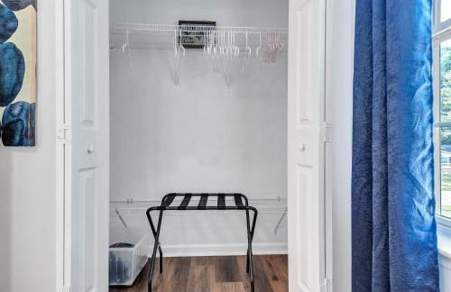 ATL 3BD KING BED NEAR STADIUM WHOLE HOUSE FREE WiFi - Foto 21