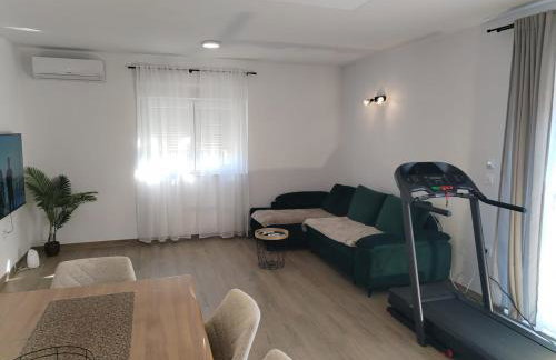 Villa Dola with private pool - Photo 15