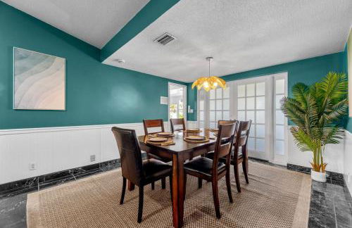 Large 12 Guest Home w Pool, Hollywood FL - Foto 22