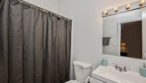 2-Bed 2-Bath Apt - Close to UC w/ Free Parking - Foto 5