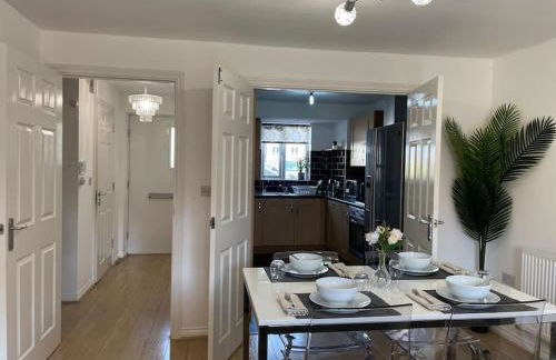 Spacious 4 Large Bedrooms Thurrock Grays 3 baths 1 ensuite Netflix Free Parking - Foto 27