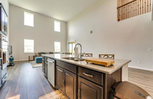 Pool Access Family Gem with Views in St Cloud! - Foto 9