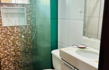 Casa confortável e bem localizada - Foto 7