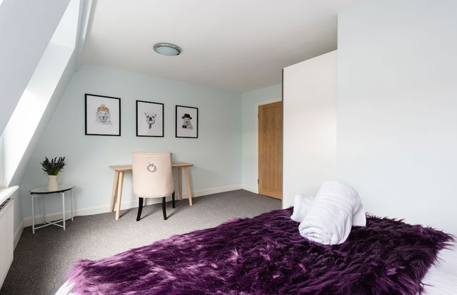 The Love Walk Apartments - Photo 11