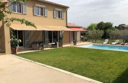 Superbe villa neuve à 5 mn du centre - Foto 10