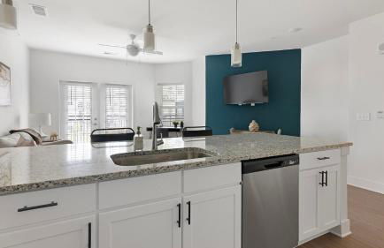 Landing Amazing 3BD Pool Yoga Studio - Photo 47