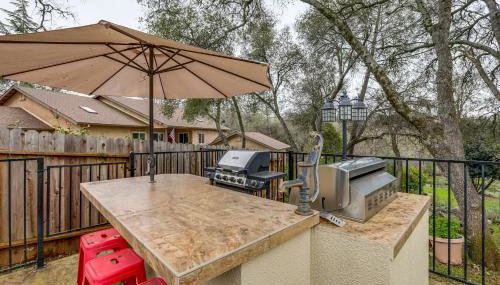 Hot Tub and Huge Patio Home 5 Mi to Old Town Auburn - Foto 4