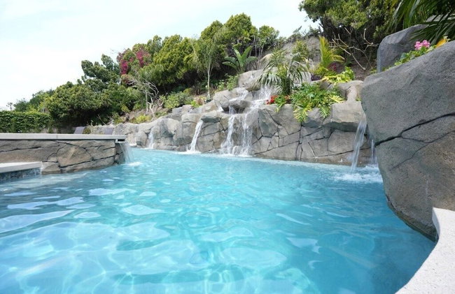 Coming Mid-April 2023! Beautifully upgraded two-story home with backyard oasis - Foto 1