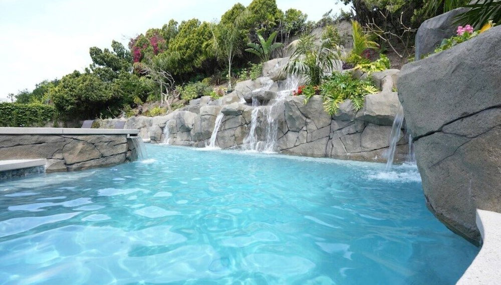 Coming Mid-April 2023! Beautifully upgraded two-story home with backyard oasis - Foto 1, Profilbild