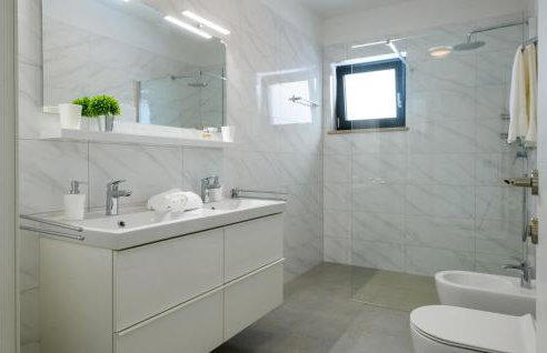 Cozy Home In Prodol With Wifi - Foto 34