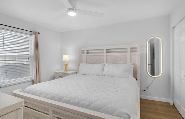 Pelican Beach Resort 1207 - Photo 4