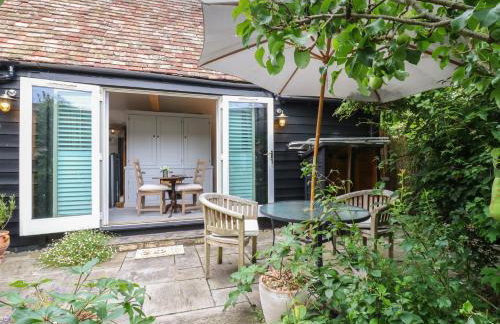 Little Barn - Photo 3