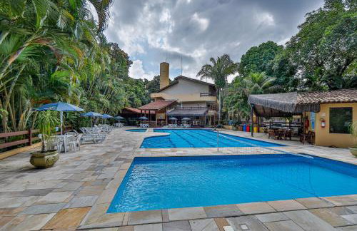 Fabuloso flat 241, Amarílis, Riviera de São Lourenço 3 Piscinas climatizadas carregador veiculo eletrico 2 quartos sendo uma suíte internet 500mb Adega, cozinha equipada completa, serviço de praia fim de semana limpeza trocas de toalhas, - Foto 63