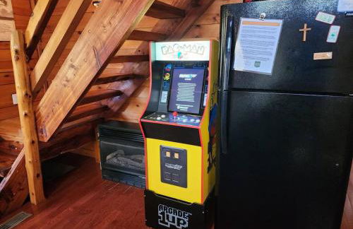 Hot Tub & WiFi - Hidden Chalet Red River Gorge KY - Foto 11