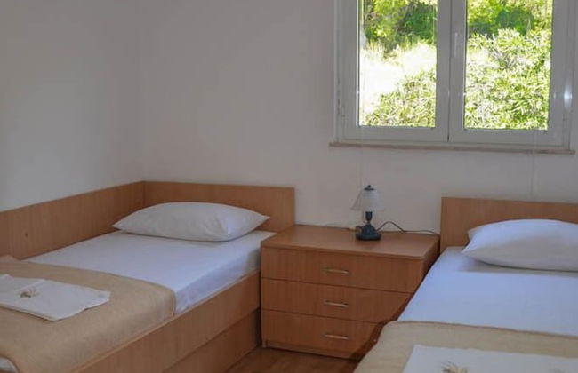 Holiday Home Barbie - Photo 3