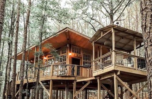 Secluded Treehouse Rental Ideal for Glamping in Alabama - Foto 1