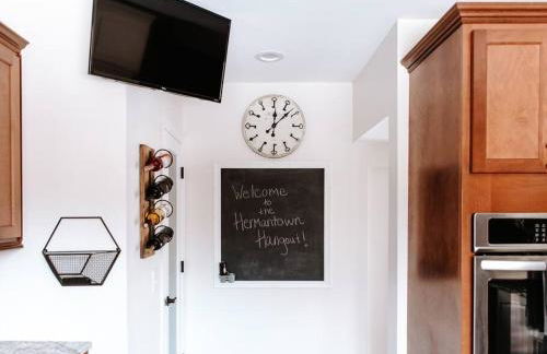 The Hermantown Hangout - Foto 25