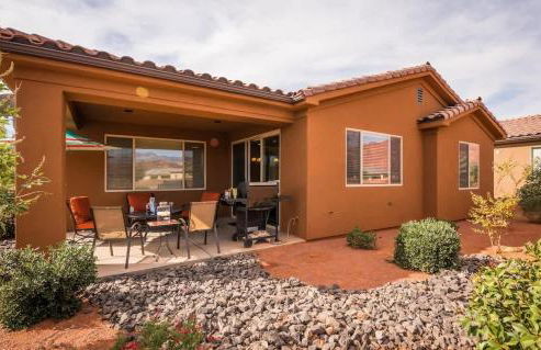 7| Arches in St George with Red Mtn Back Patio Views - Foto 27