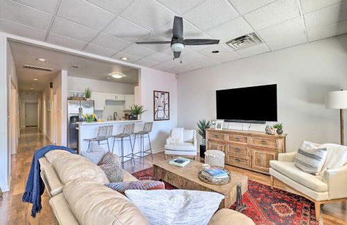 Renovated Dtwn Retreat Less Than 1 Mi to Plaza Park! - Foto 1