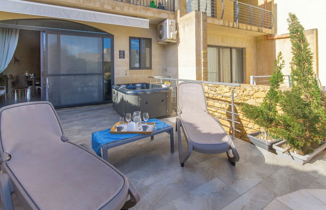 Ta'Siku Gozitan villa + Pool & hot tub - Foto 29