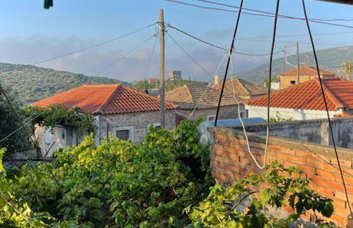 Milionis Manor - Photo 12