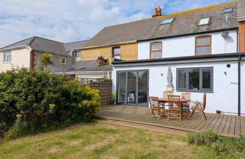 Sherkin -Wittering - 3 minute walk to the beach - Photo 7