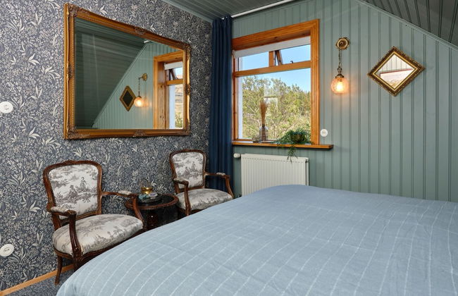 Kidafell Farmhouse - Photo 14