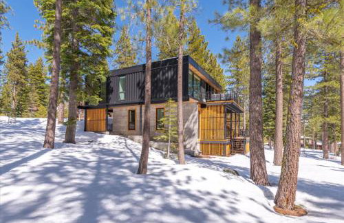 Modern Eco Retreat with Hot Tub and Views - Foto 46