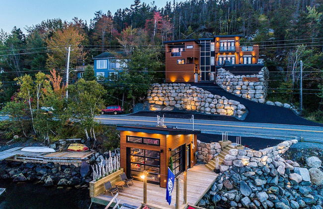 Lux Exec Home HFX Waterfront Pool Hot Tub - Photo 19