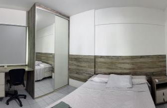 Simple Apartment, Heart of the Action! - Photo 2