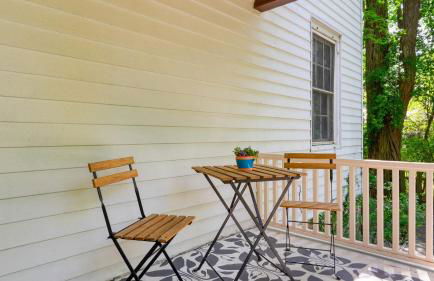 Relax in Style at Historic Modern on Main with Modern Amenities Wooded Views - Foto 36