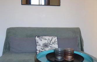 Charming studio overlooking a beautiful garden - Foto 11