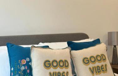 1 bed home away from home - Photo 8