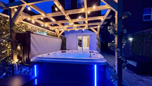 Lethbridge Villa 49 3-bedroom Apartment with private HOT TUB,Fibre WiFi, free parking, sleeps 6 - Foto 4