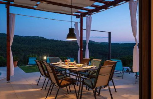 Villa Lucatoni - Photo 19