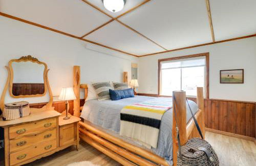 The Bunkhouse in Bondurant Pet Friendly - Photo 9