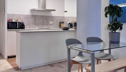 Romántica vista al paseo marítimo de Cádiz - Photo 4, stove, minibar