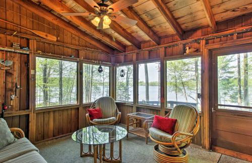 Lakefront Cumberland Cabin with Dock and Fire Pit! - Foto 13