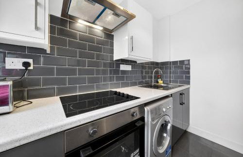 Long Stays Roath Park 2BR Apartment with Parking Central Location - Foto 23