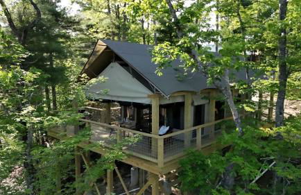 Secluded Glamping Tree Tent with Outdoor Soaking Tub & Private Pizza Oven Near Waterfalls, Zirconia, NC - Foto 24