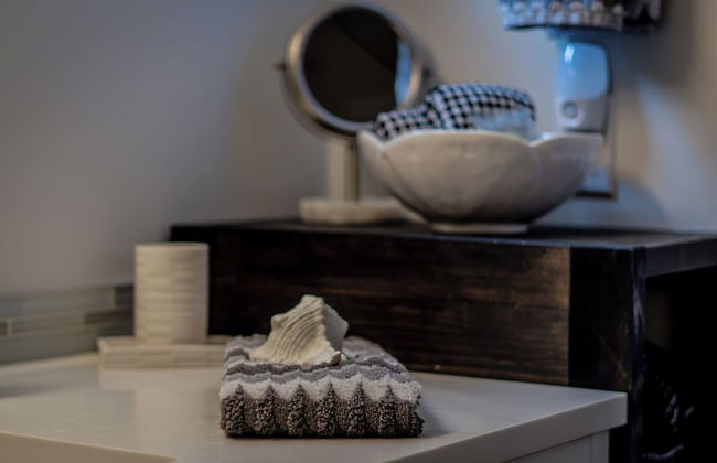 Rayleigh River Retreat - Garden Oasis - Photo 49