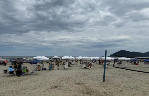Apartamento vista para o mar, com piscina pé na areia - Foto 52