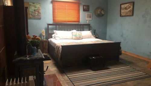 Delilah Ridge Winery Mid Mod Guesthouse - Photo 2