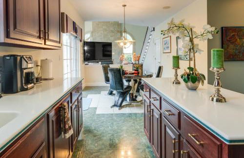 Centrally Located Family Home with Pool - Foto 9