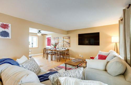 Gather Family! Home with Fenced Yard in Wheat Ridge - Foto 1