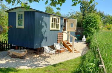 The Humble Hut - Photo 1