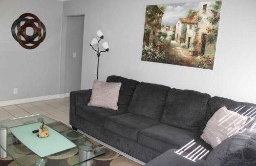 Charming Modern Valrico Getaway - Pets Welcome - Foto 36