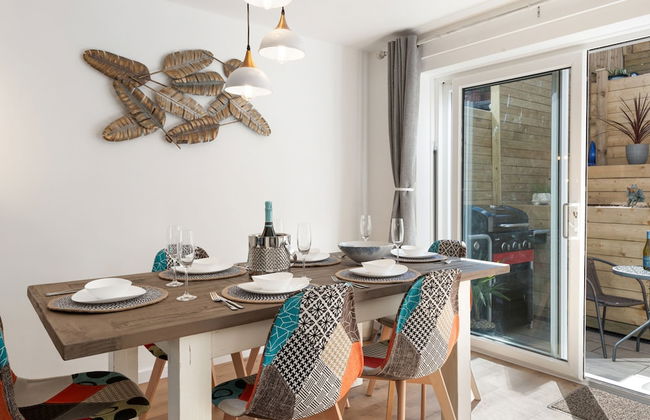 Ty Hapus - Close to Beach and Town - Photo 12